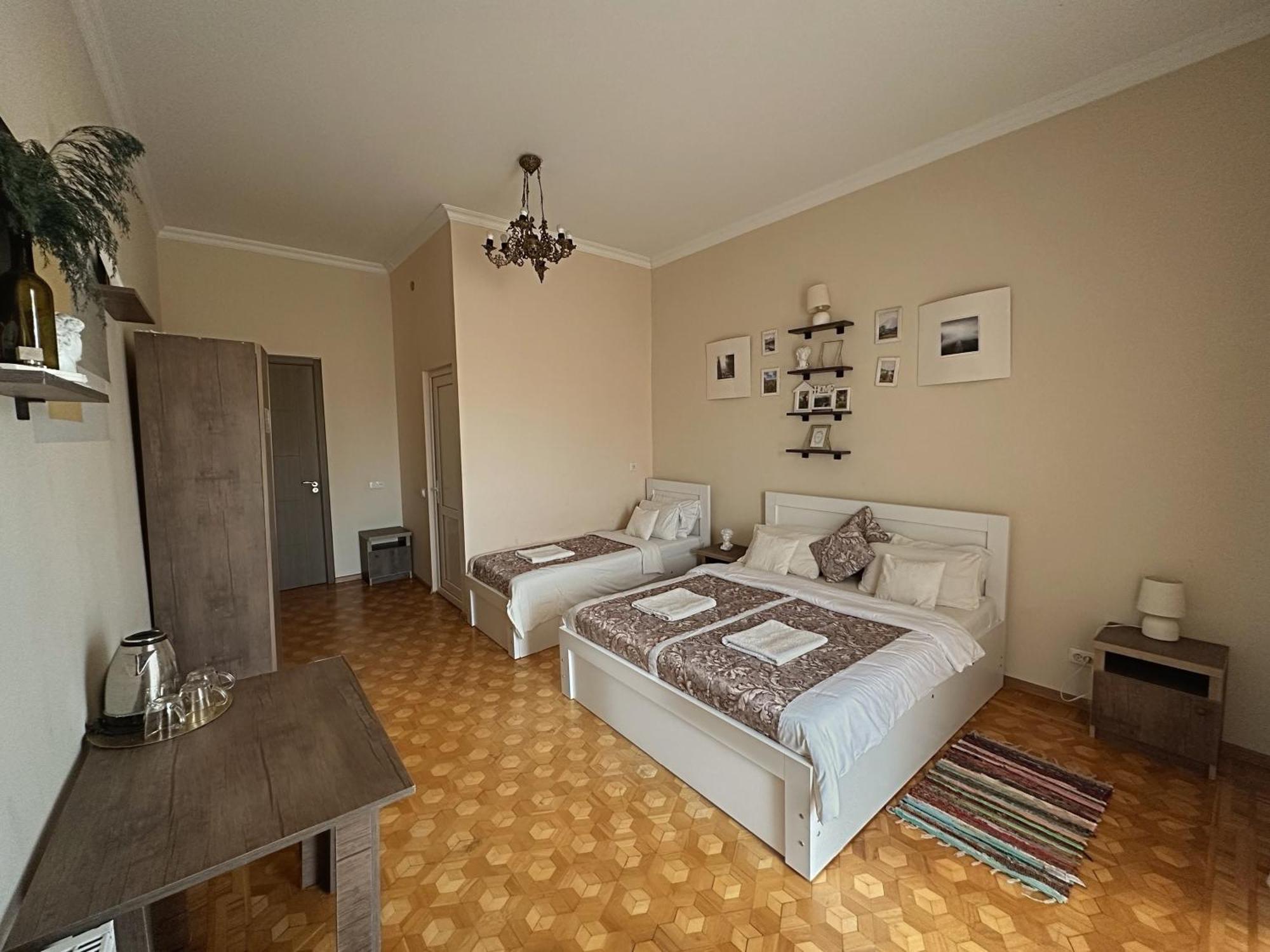 Aloft House Otel Kutaisi Dış mekan fotoğraf